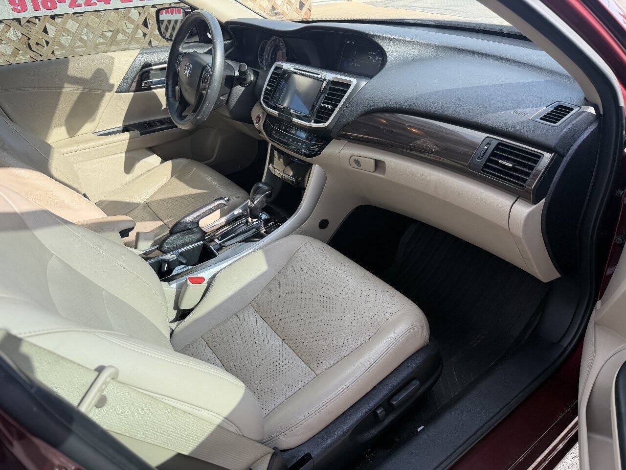 Used 2017 Honda Accord EX-L image 8