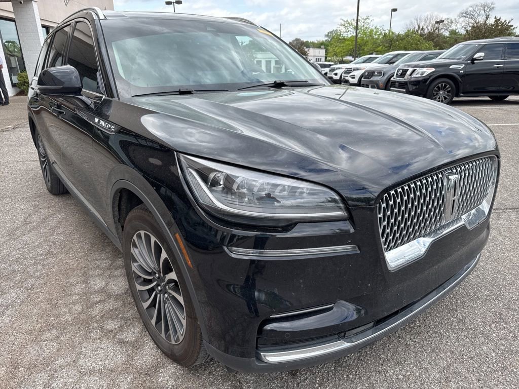 Used 2023 Lincoln Aviator AWD w/ Premium Package image 11