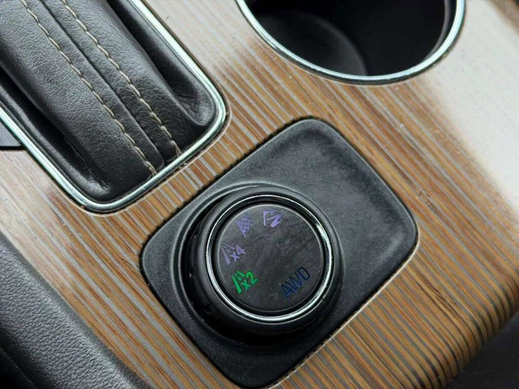 Used 2019 GMC Acadia SLE image 20