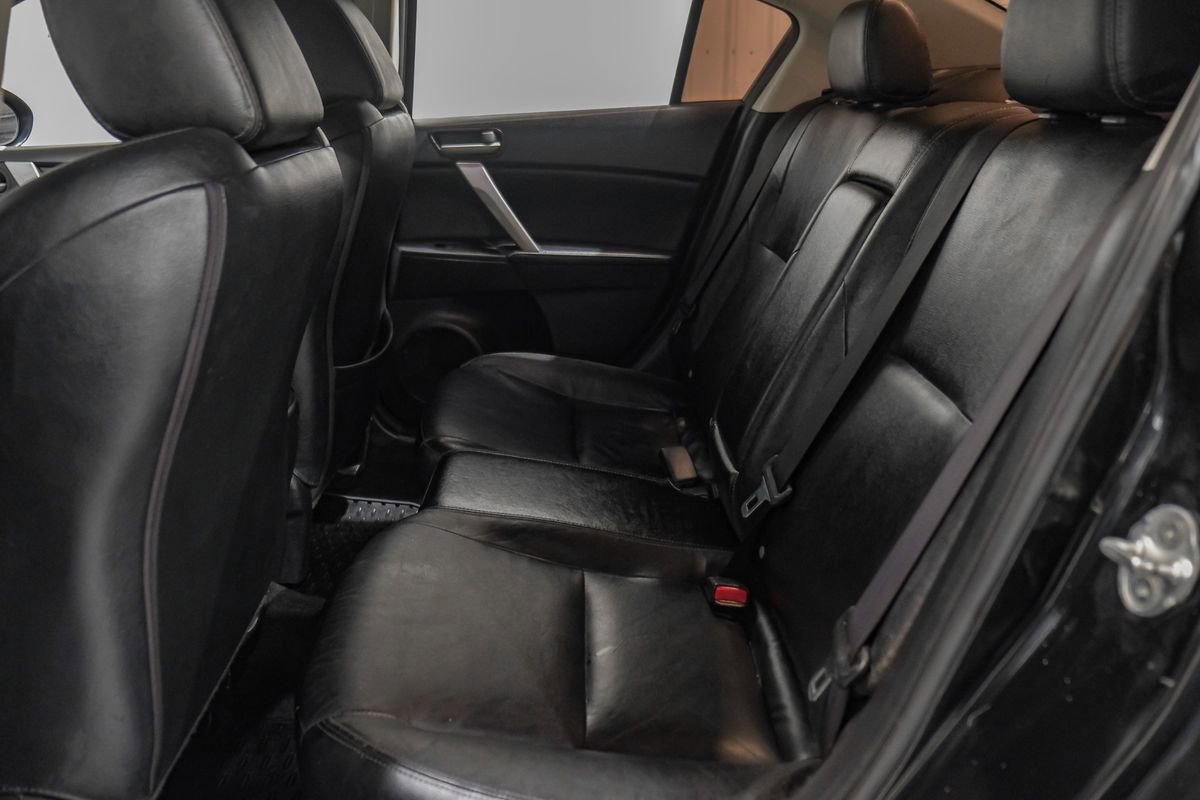 Used 2012 MAZDA MAZDA3 i Grand Touring w/ Tech Pkg FWD image 35