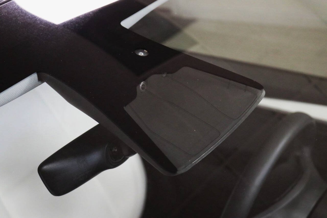 Used 2023 Tesla Model Y Long Range AWD/4WD image 87