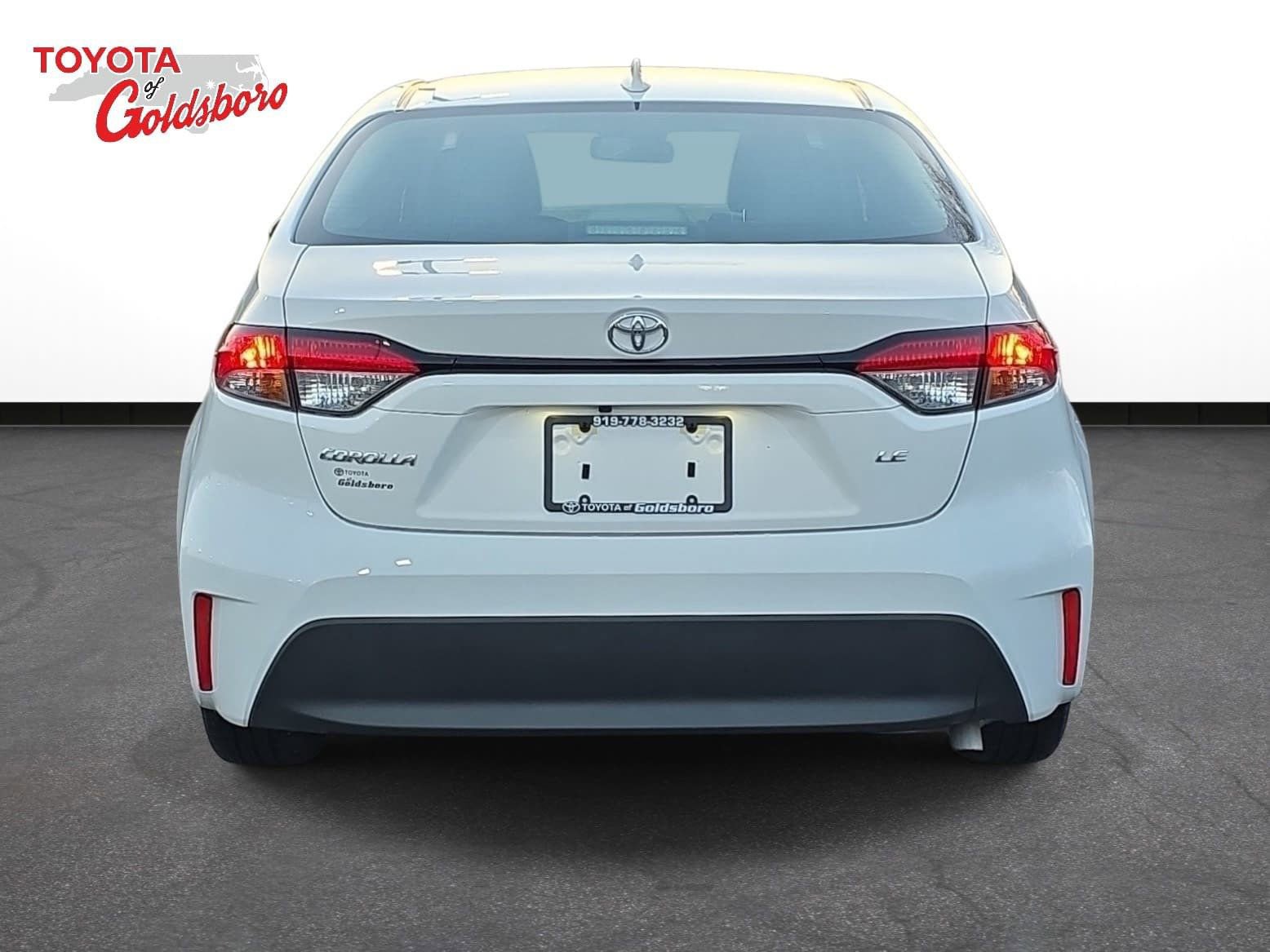 Used 2025 Toyota Corolla LE image 6