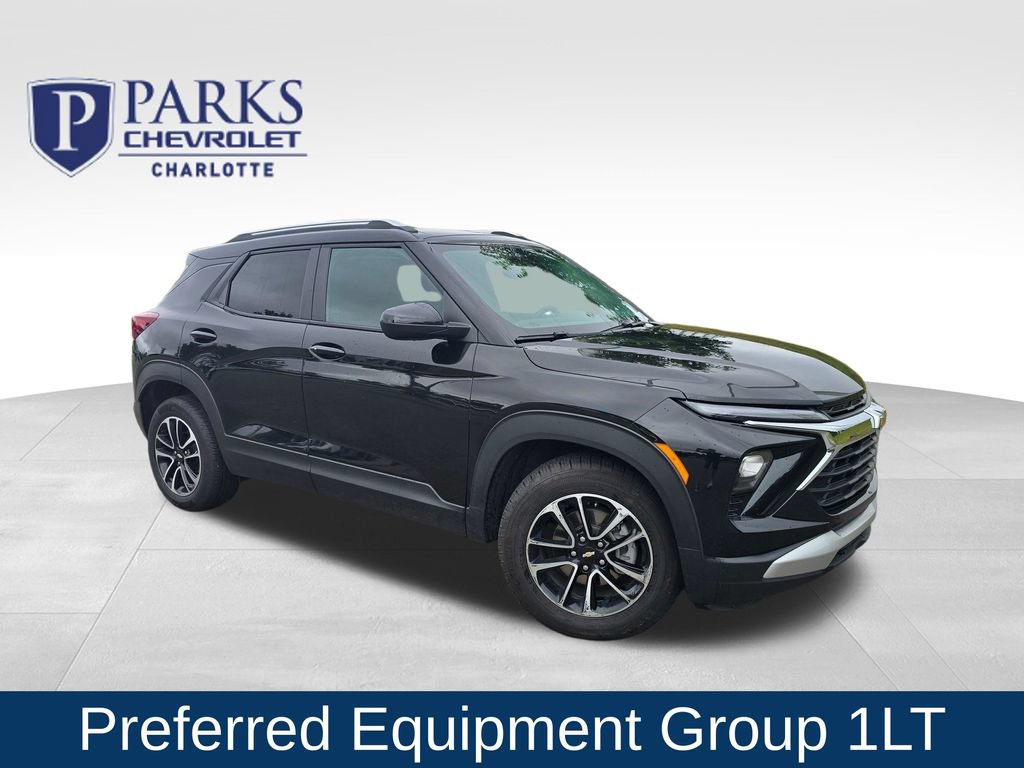 Used 2024 Chevrolet TrailBlazer LT w/ Convenience Package AWD/4WD image 1