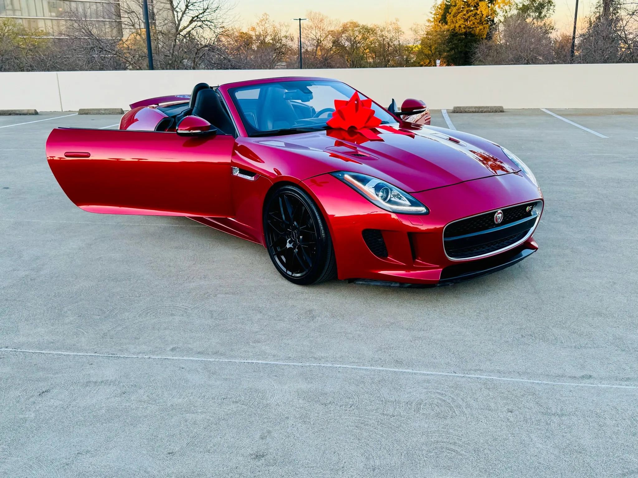 Used 2017 Jaguar F-TYPE S image 46