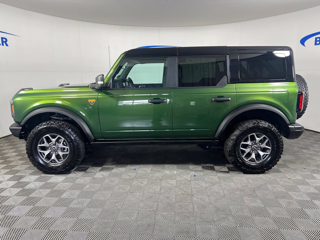 Used 2024 Ford Bronco Badlands AWD/4WD image 2