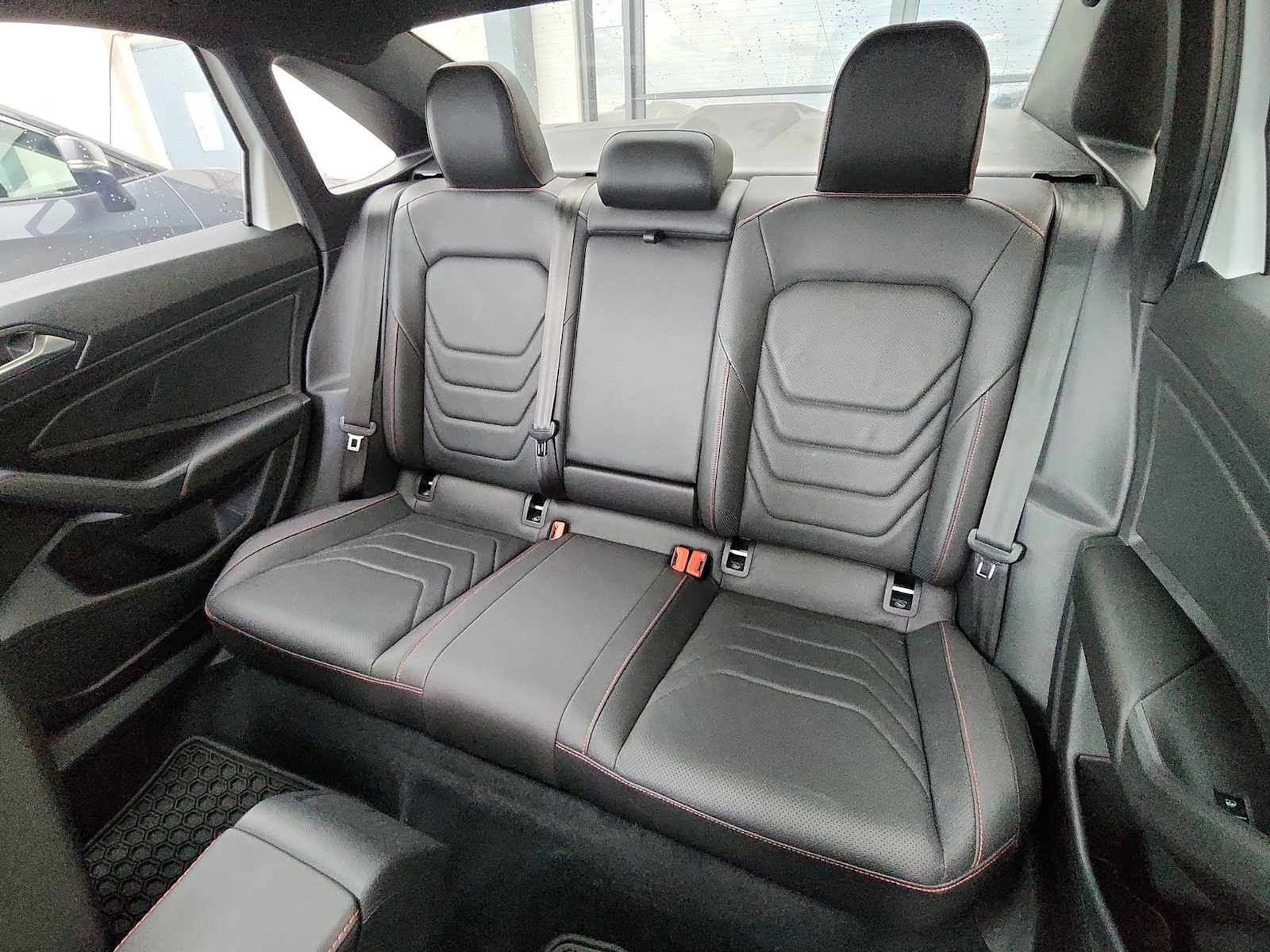 Used 2021 Volkswagen Jetta GLI Autobahn image 23