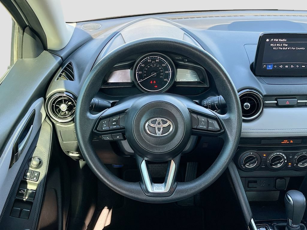 Used 2019 Toyota Yaris LE FWD image 11