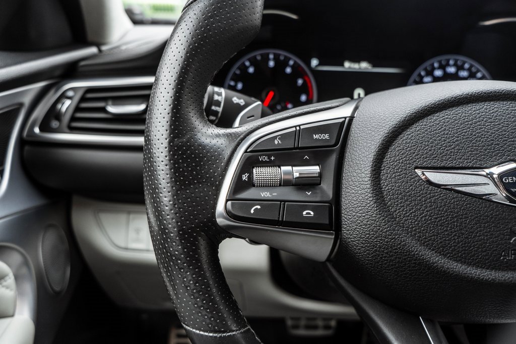 Used 2020 Genesis G70 3.3T w/ Prestige Package image 31