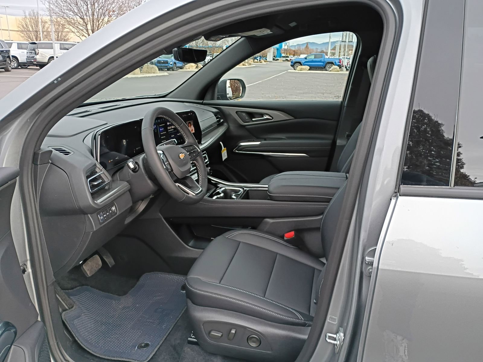 New 2026 Chevrolet Traverse LT image 30