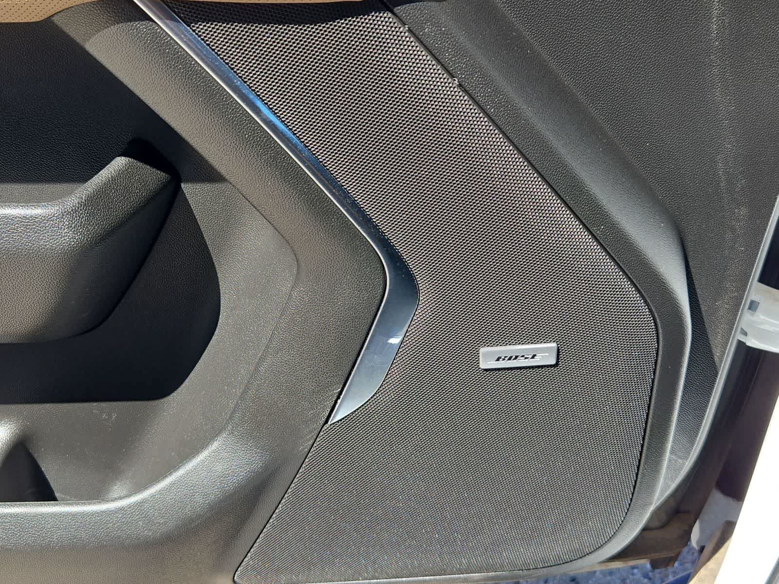 Used 2024 Chevrolet Suburban Premier RWD image 31