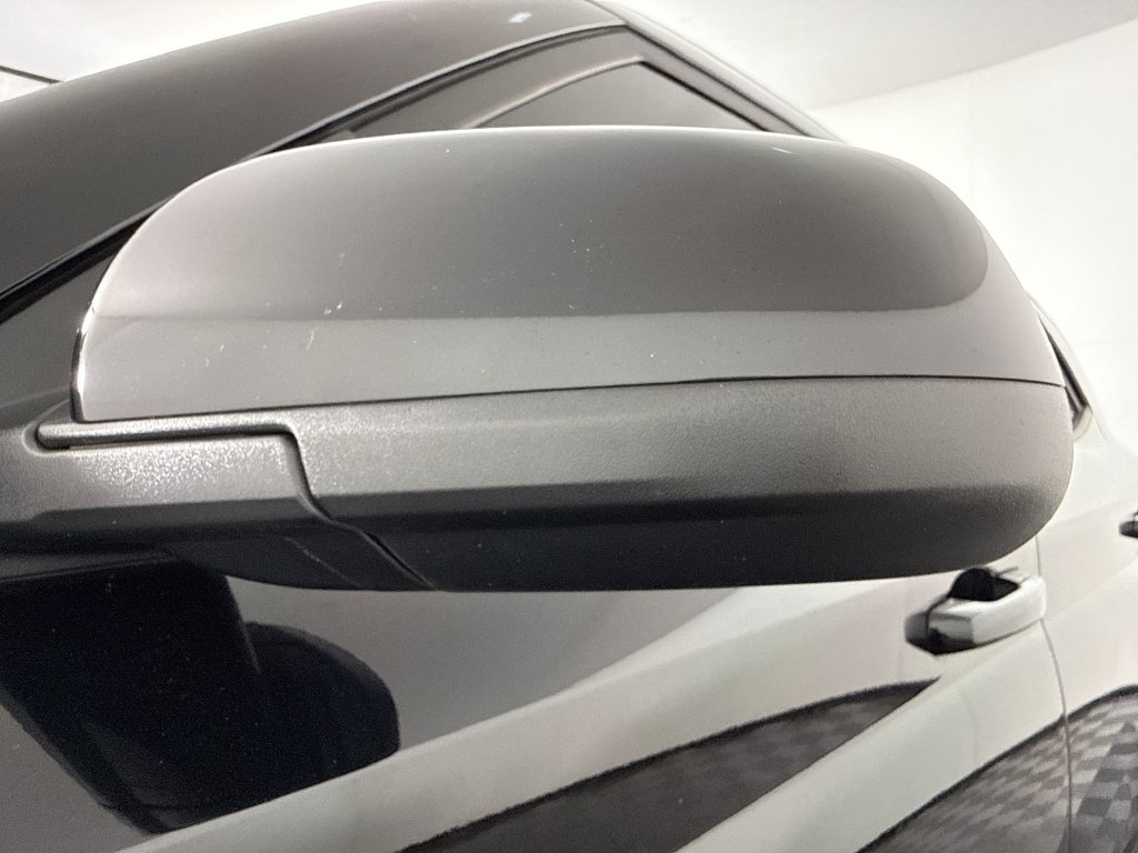 Used 2023 Hyundai Venue SEL FWD image 18
