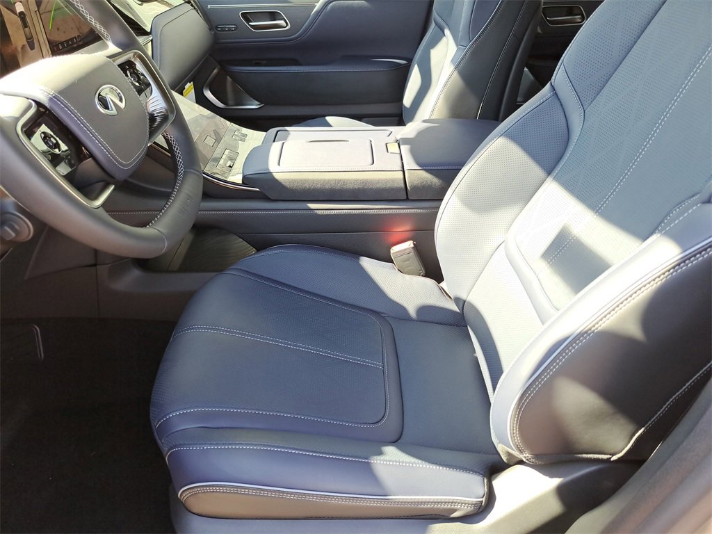 New 2026 INFINITI QX80 4WD image 17