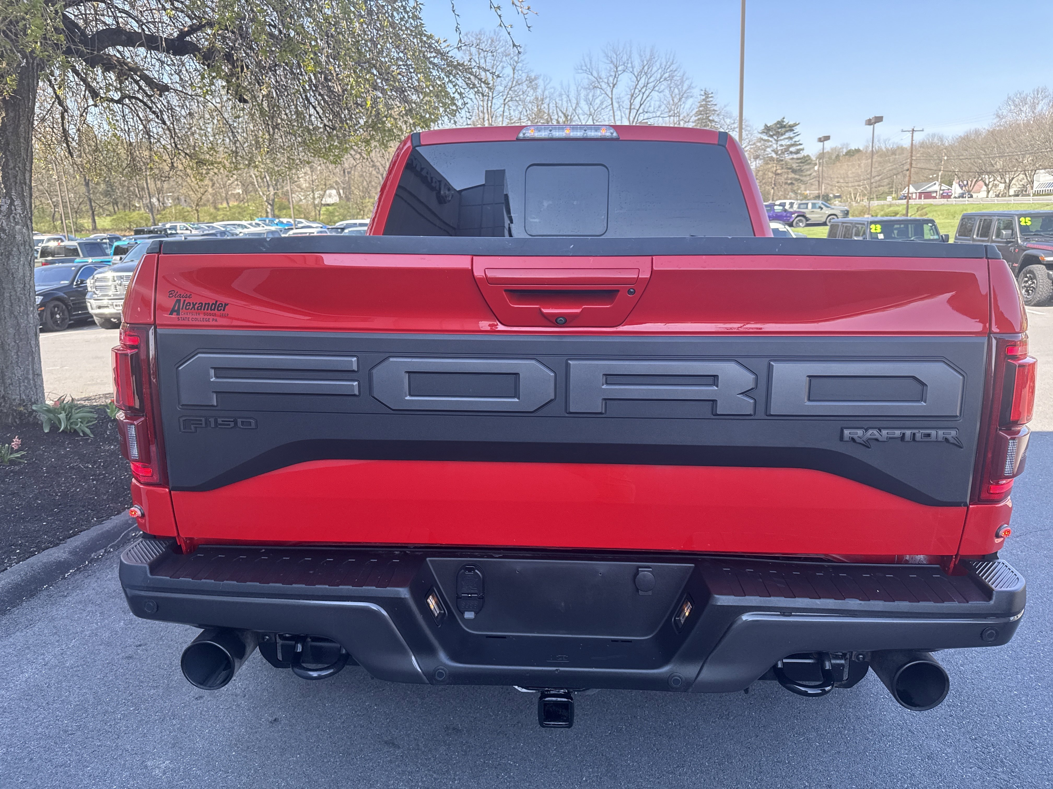 Used 2019 Ford F150 Raptor w/ Equipment Group 802A Luxury video 4