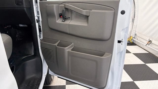 New 2026 Chevrolet Express 2500 w/ Driver Convenience Package RWD image 25