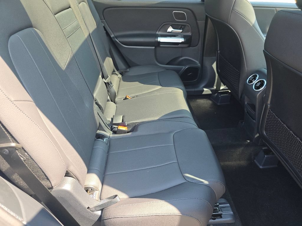 New 2026 Mercedes-Benz GLB 250 4MATIC image 20