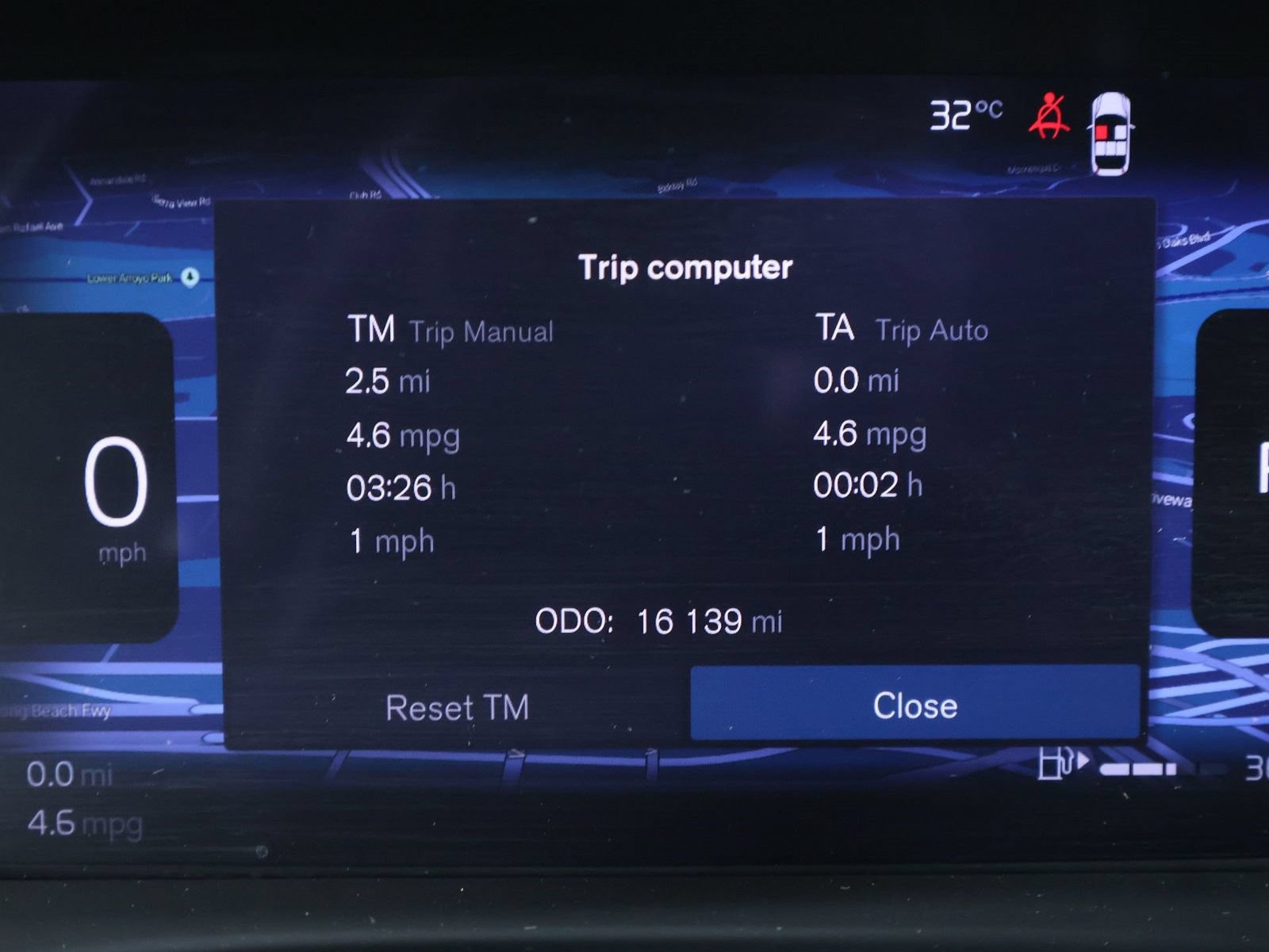 Used 2026 Volvo XC40 B5 Plus AWD/4WD image 12