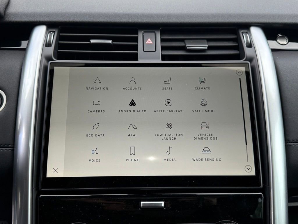 New 2025 Land Rover Discovery S image 23