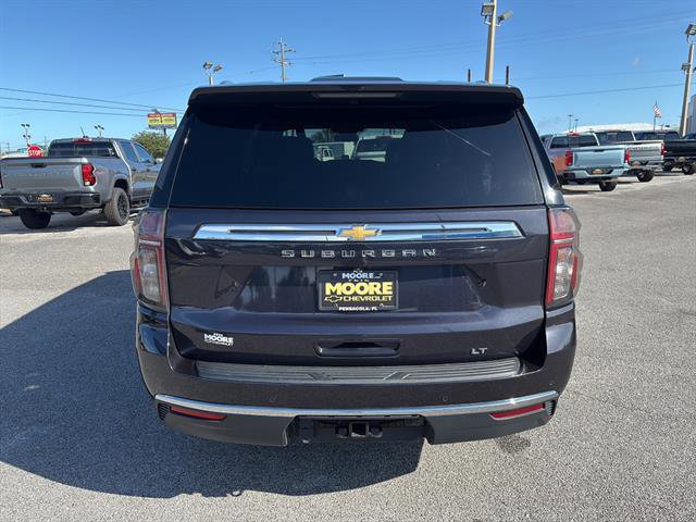 Used 2024 Chevrolet Suburban LT RWD image 7