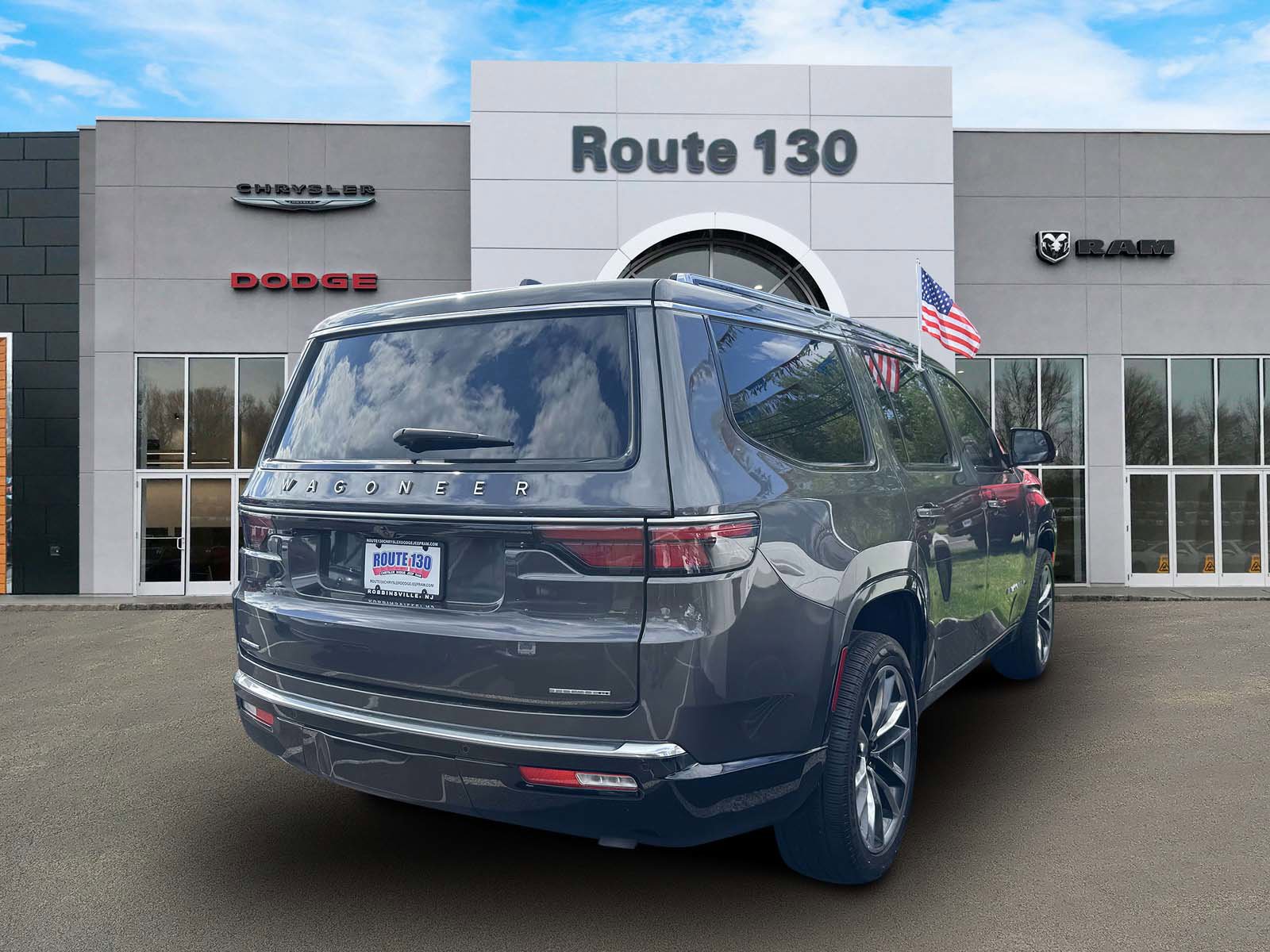 Used 2022 Jeep Wagoneer Series III w/ Premium Group I AWD/4WD image 4