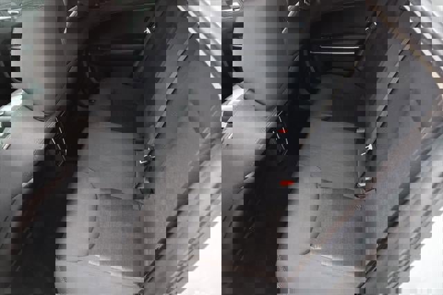 Used 2019 Chrysler 300 Touring w/ Sport Appearance Package image 18