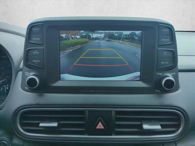 Used 2021 Hyundai Kona SEL Plus w/ Cargo Package FWD image 17