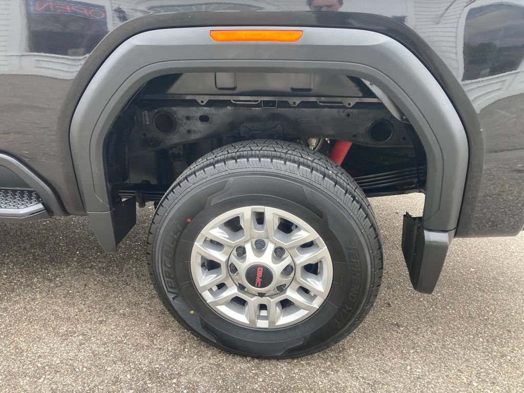 Certified 2022 GMC Sierra 2500 Pro w/ Convenience Package AWD/4WD image 9