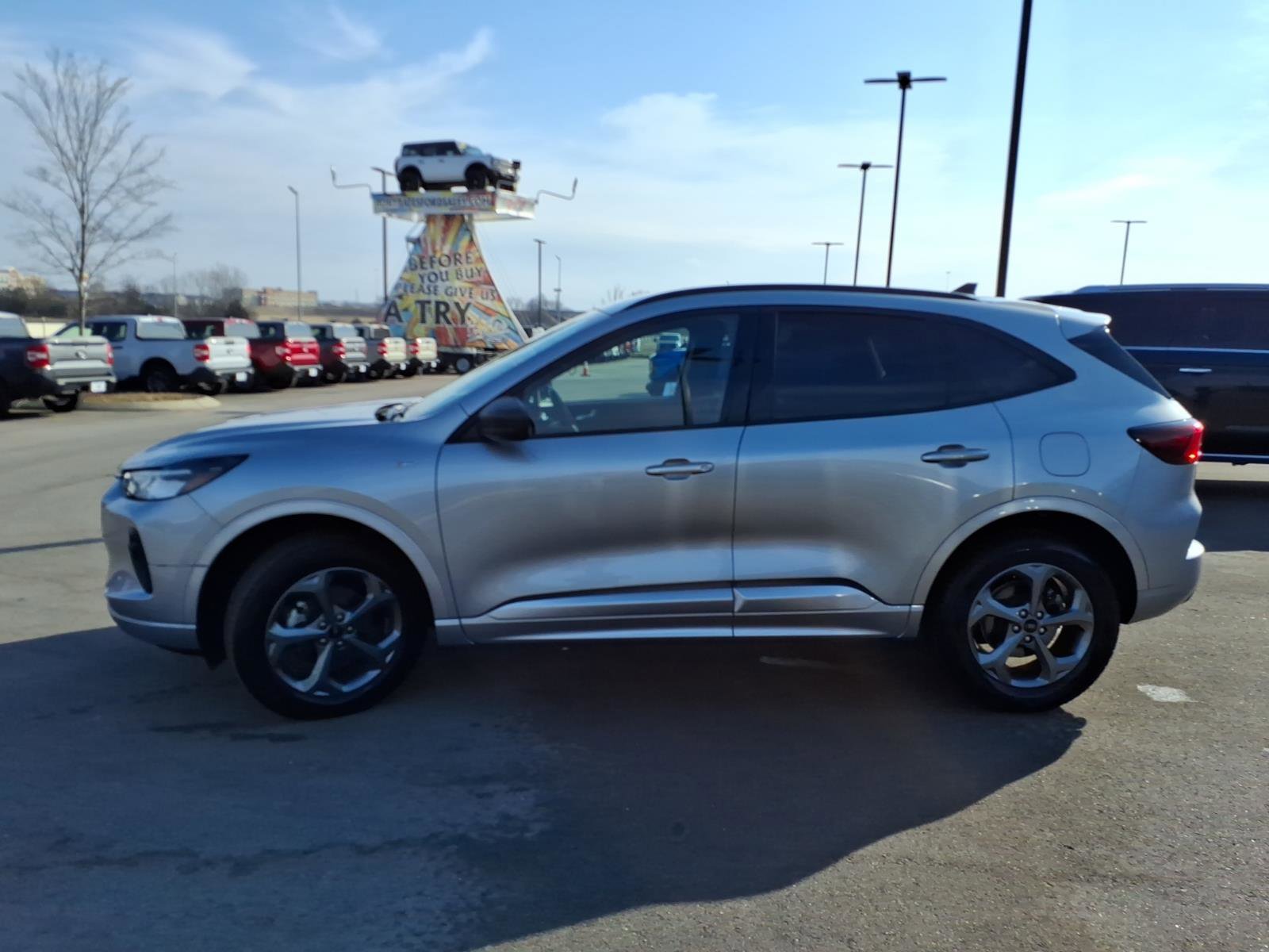 Certified 2024 Ford Escape ST-Line image 6