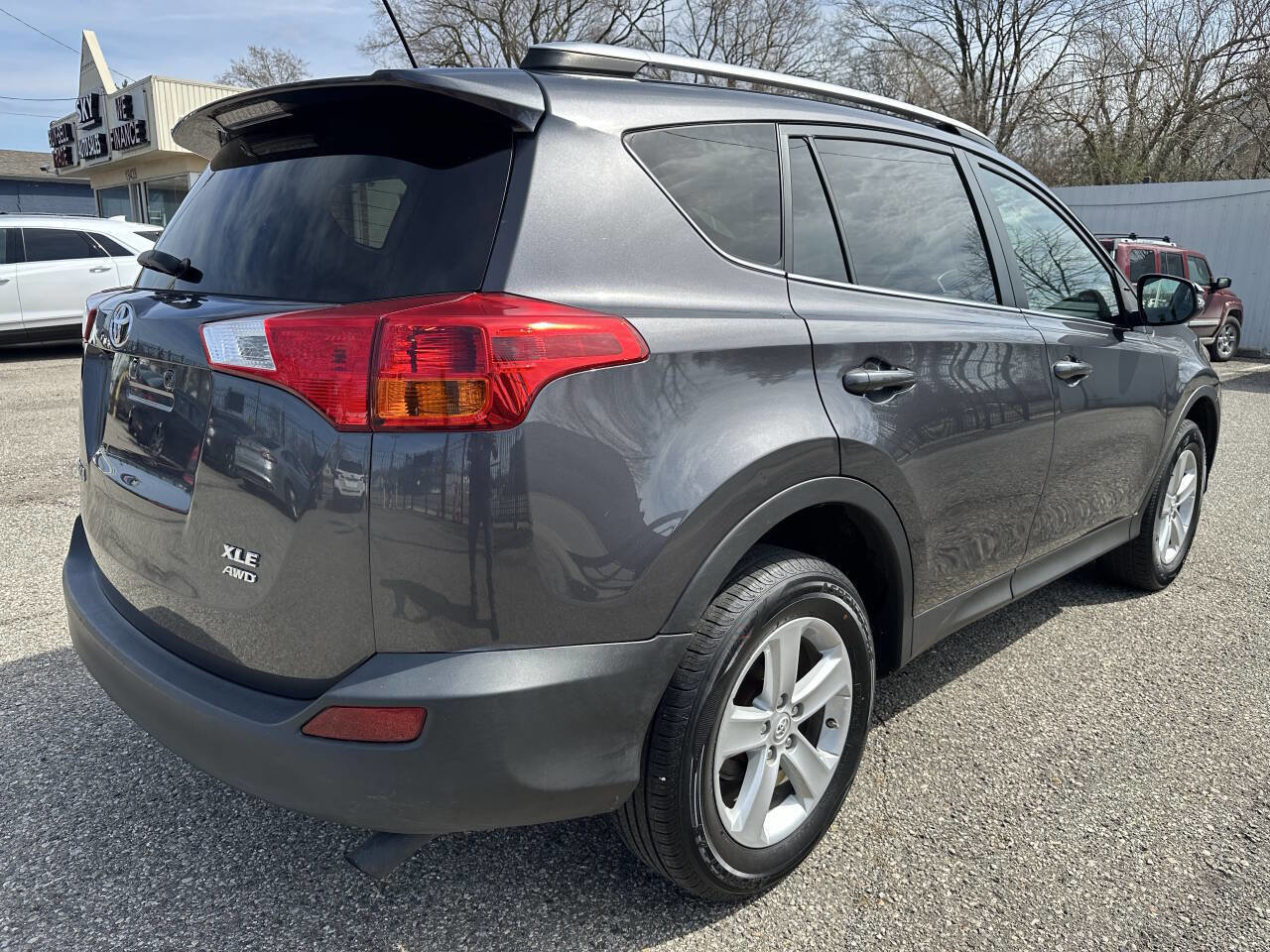 Used 2014 Toyota RAV4 XLE AWD/4WD image 7