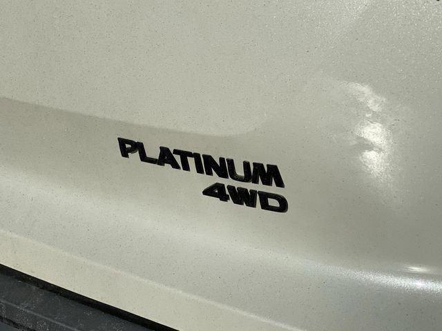 Used 2024 Nissan Pathfinder Platinum image 35