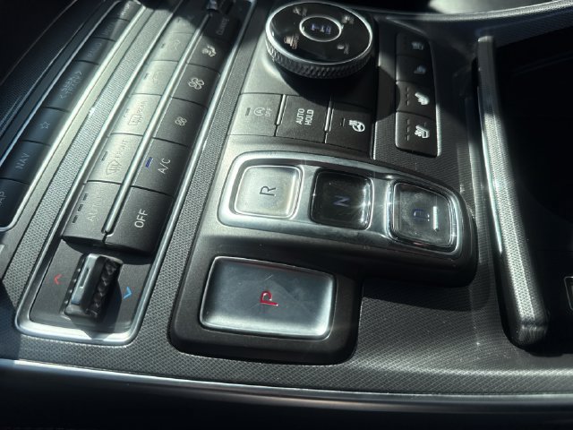 Used 2021 Hyundai Santa Fe Calligraphy AWD/4WD image 20