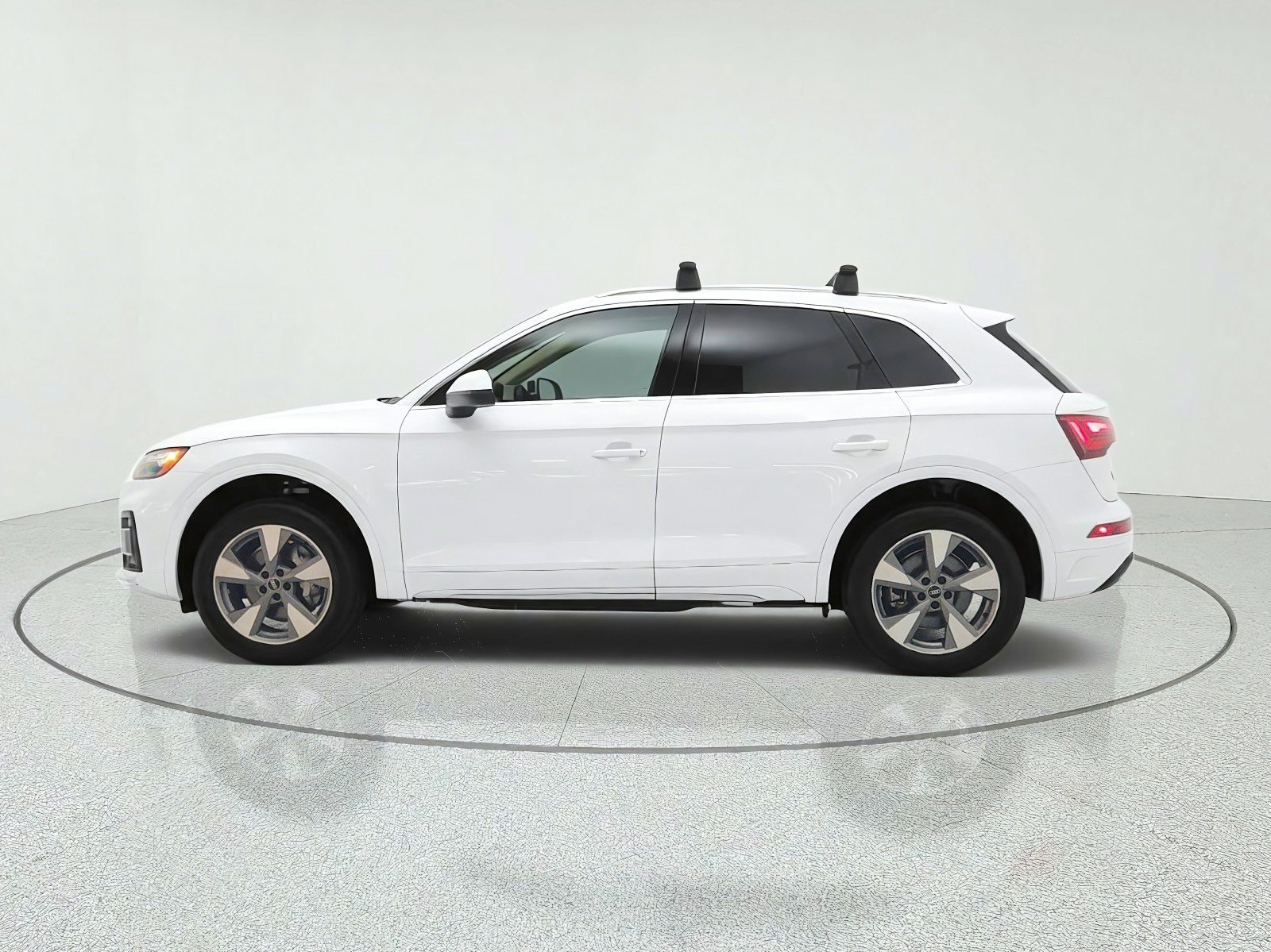 Used 2023 Audi Q5 2.0T Premium w/ Convenience Package AWD/4WD image 8