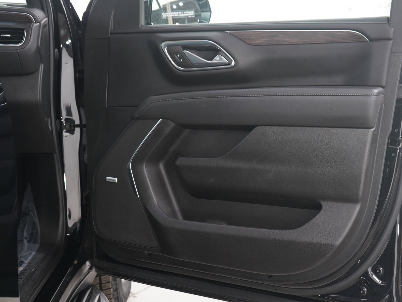 Used 2023 Chevrolet Tahoe LT AWD/4WD image 12