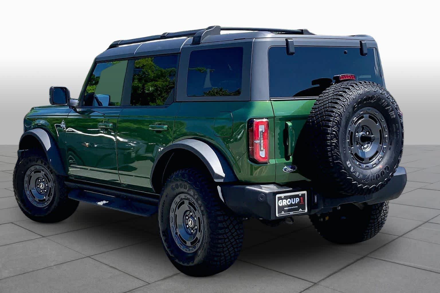 Used 2024 Ford Bronco Outer Banks AWD/4WD image 12