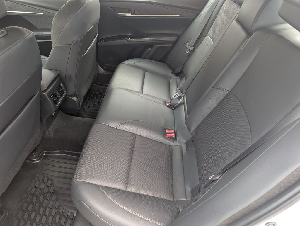 Used 2025 Toyota Camry XLE AWD/4WD image 28