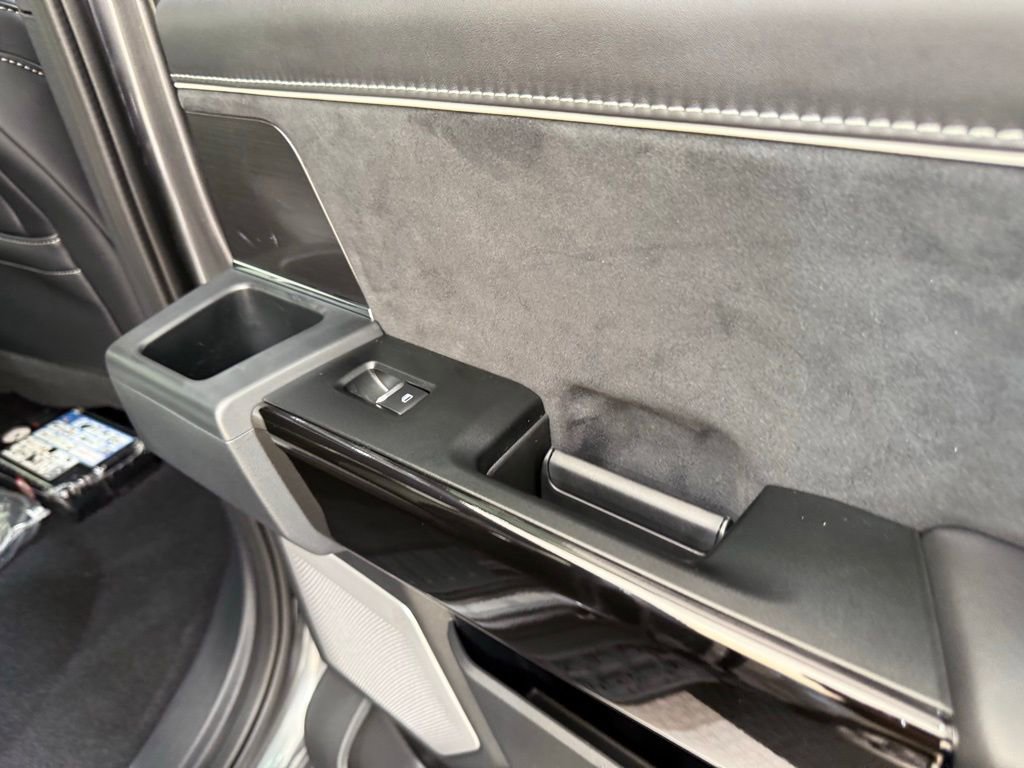 New 2025 Ford F150 Lightning Platinum image 24