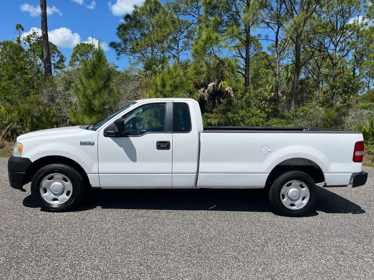 Used 2007 Ford F150 XL RWD image 2