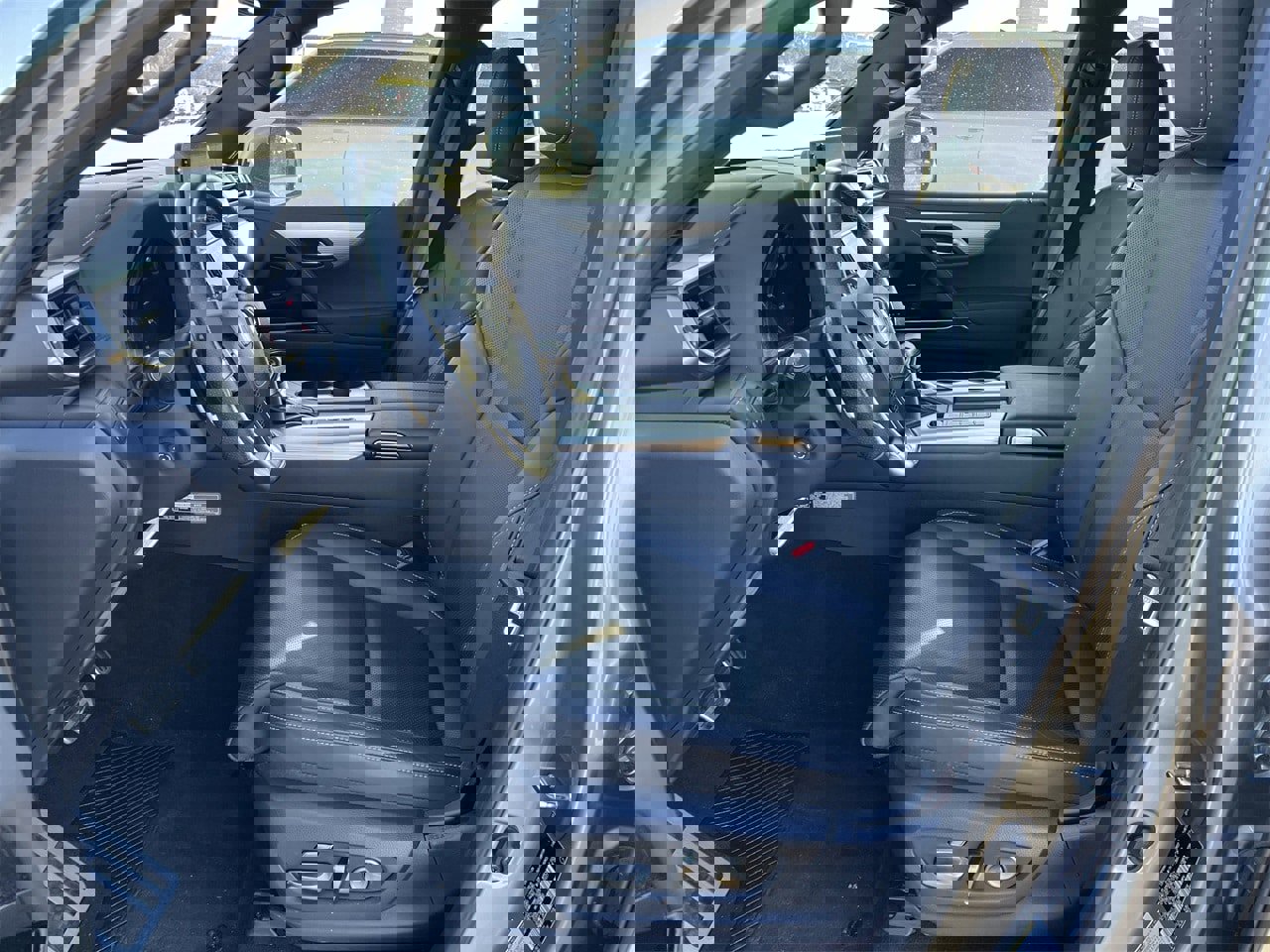 Used 2023 Lexus LX 600 F Sport image 9