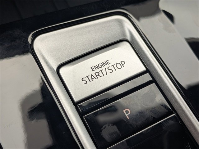 New 2026 Volkswagen Atlas Cross Sport SEL R-Line image 29