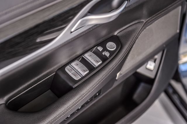 Used 2019 BMW 740i w/ M Sport Package RWD image 52