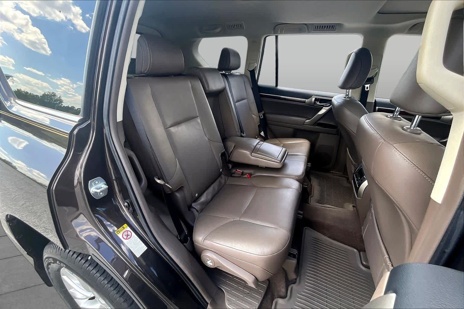 Used 2016 Lexus GX 460 w/ Premium Package AWD/4WD image 20