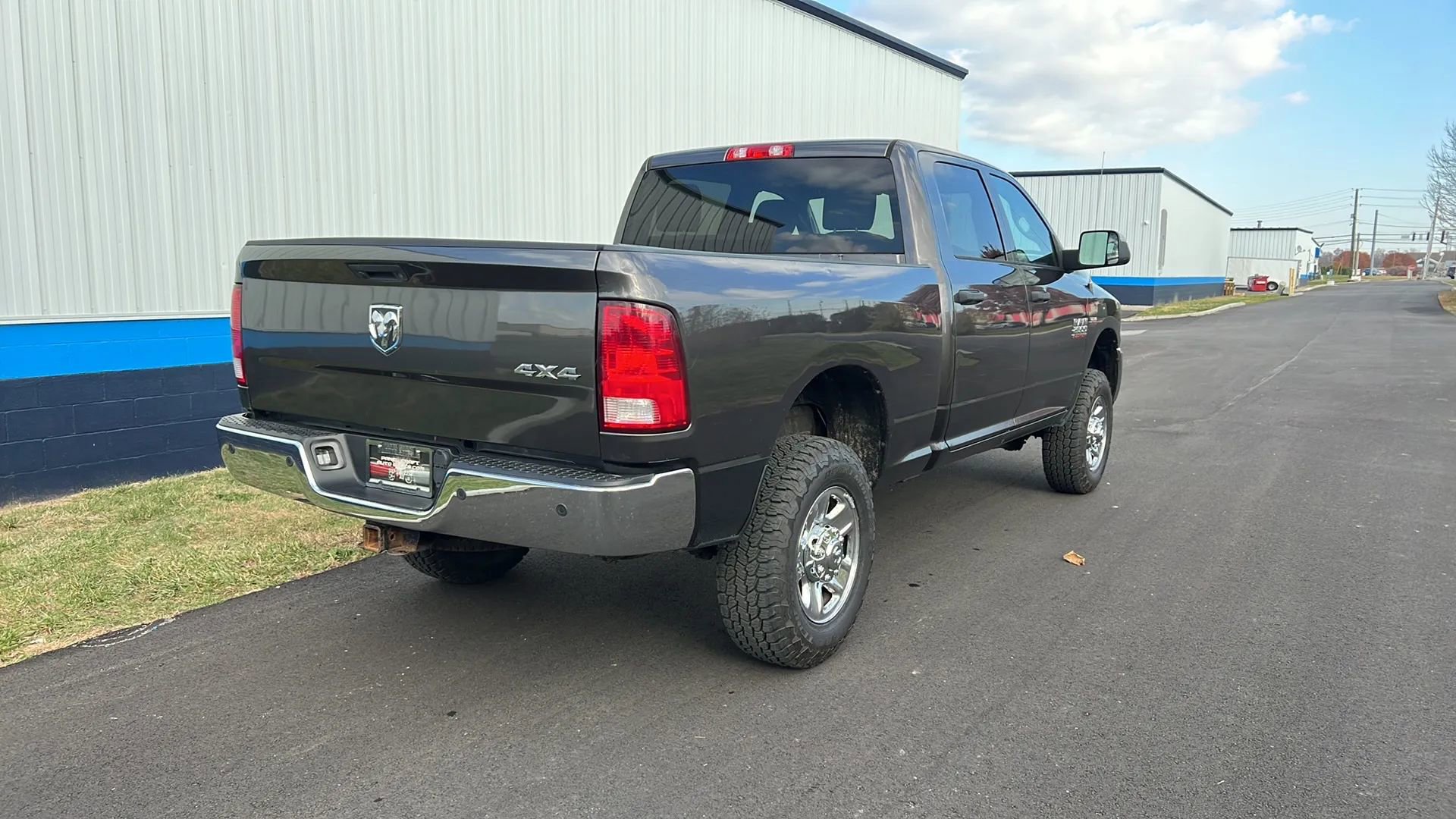 Used 2017 RAM 2500 Tradesman w/ Chrome Appearance Group image 2
