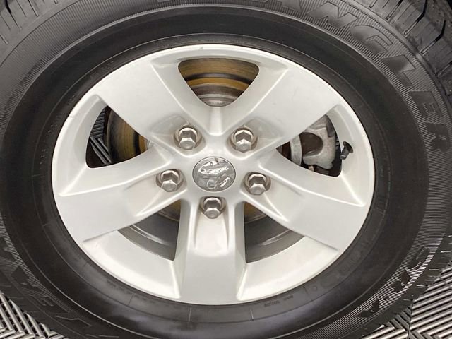 Used 2018 RAM 1500 Express RWD image 23