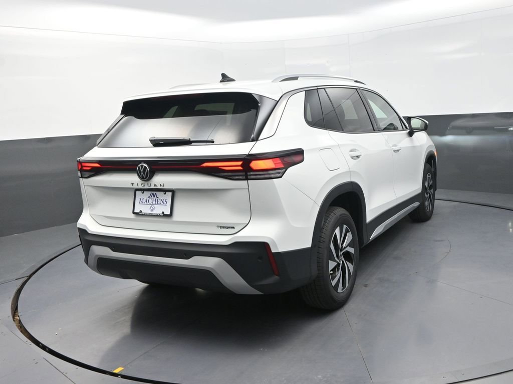 New 2026 Volkswagen Tiguan S AWD/4WD image 10