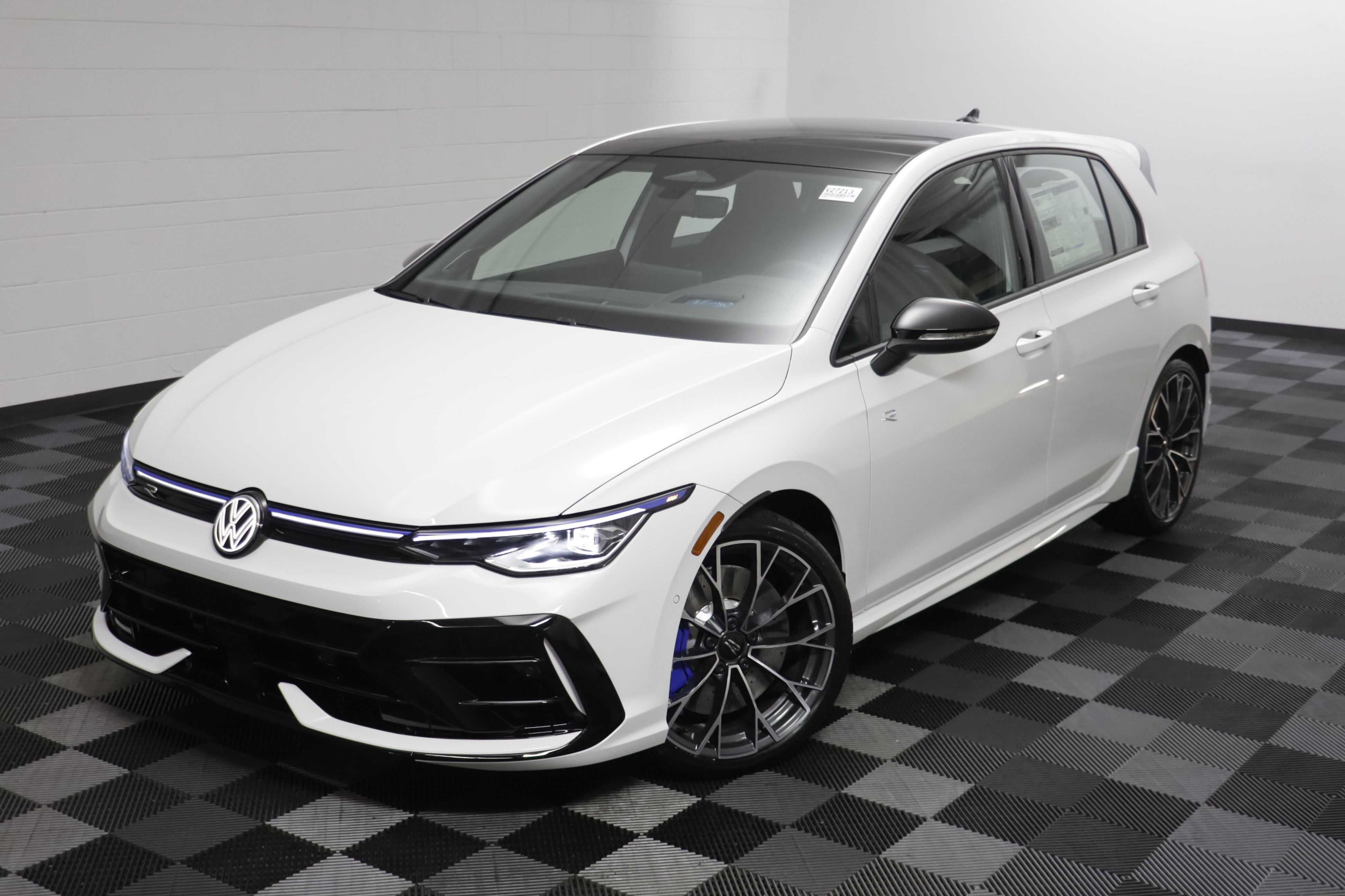 New 2026 Volkswagen Golf AWD/4WD image 2