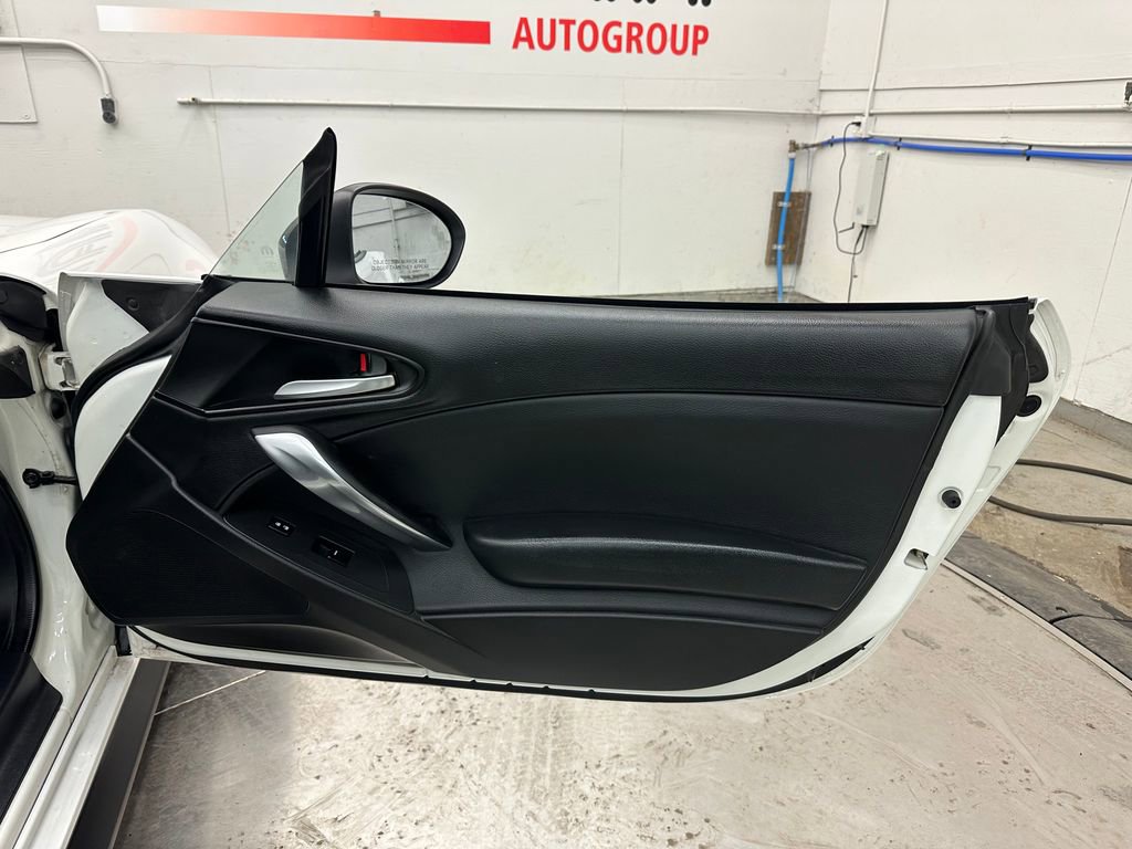 Used 2017 FIAT 124 Spider Abarth image 32