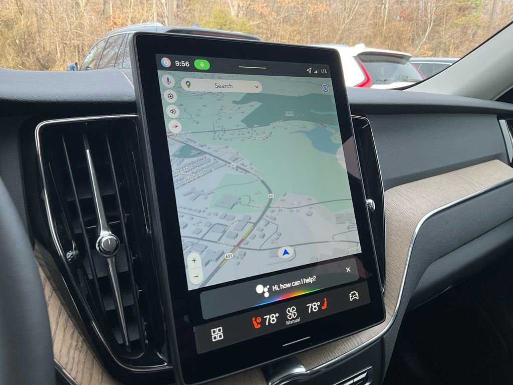 New 2026 Volvo XC60 B5 Plus w/ Climate Package image 18