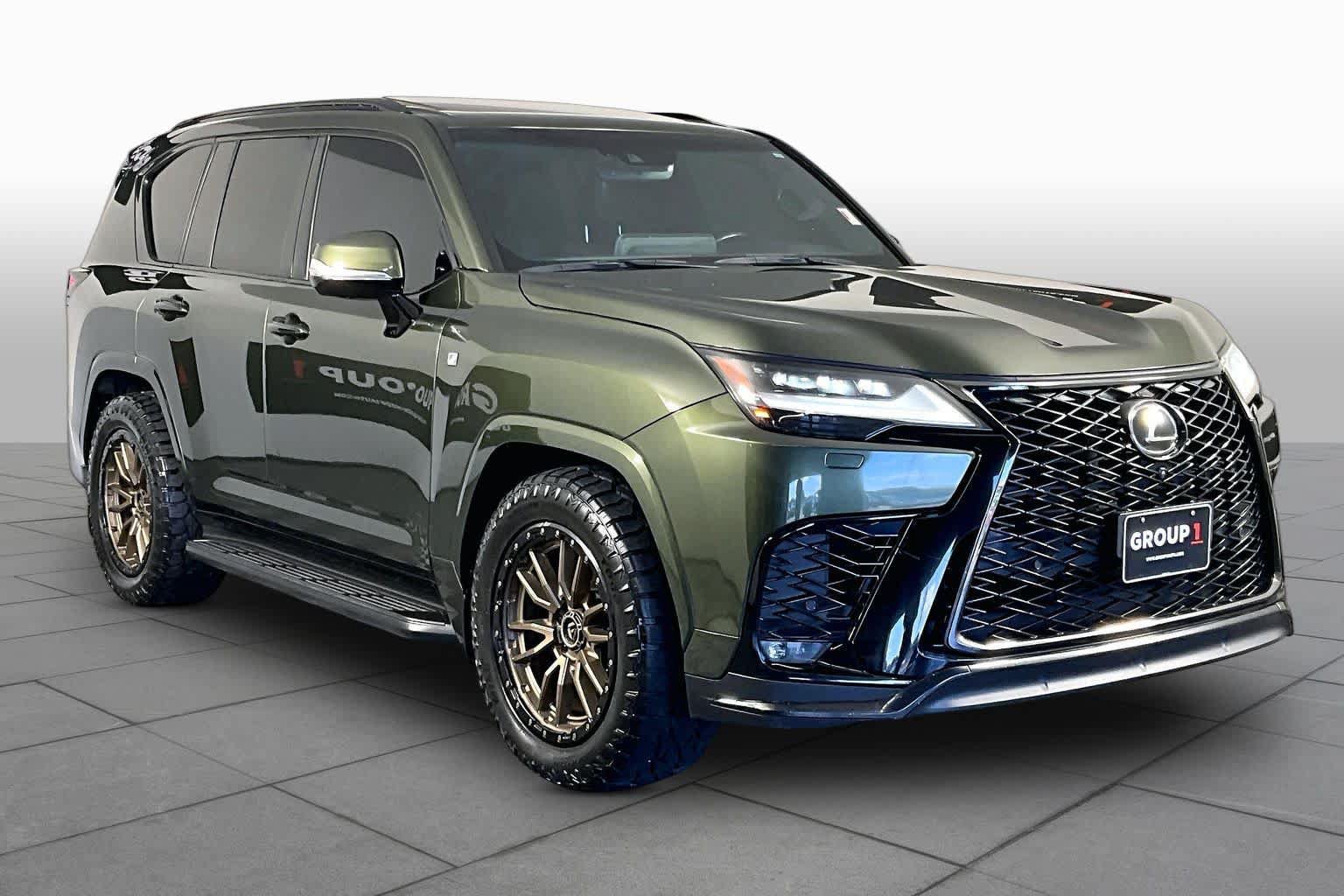 Used 2023 Lexus LX 600 F Sport w/ Accessory Package (Z1) AWD/4WD image 3