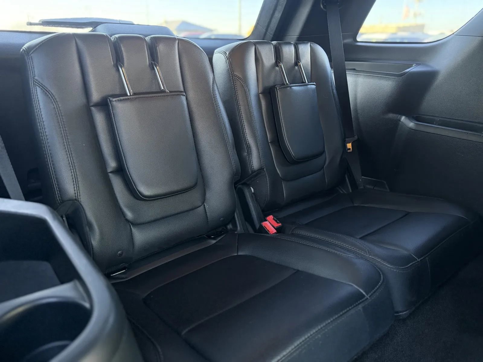 Used 2018 Ford Explorer XLT w/ Equipment Group 202A image 22