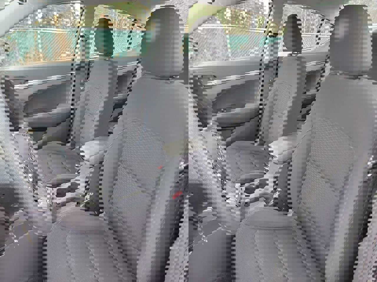 Used 2020 Hyundai Elantra SE w/ Cargo Package (C1) image 13