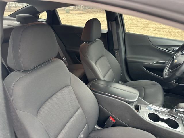Used 2021 Chevrolet Malibu LT image 24